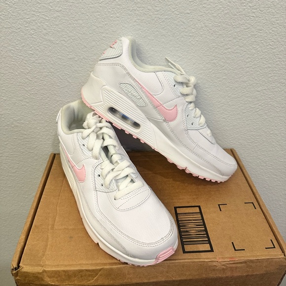 New Nike Air Max 90 Youth 6 or Women’s 7.5 - Picture 4 of 6